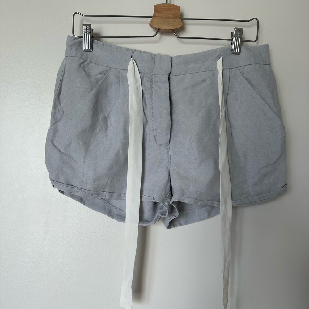 Aritzia Wilfred Allegra Shorts Size 4.